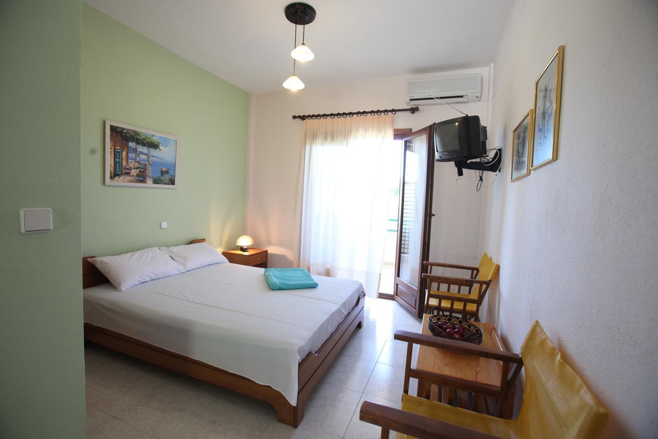 Elena & Apartment Vourvourou